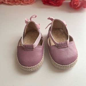 Ugg infant sandal